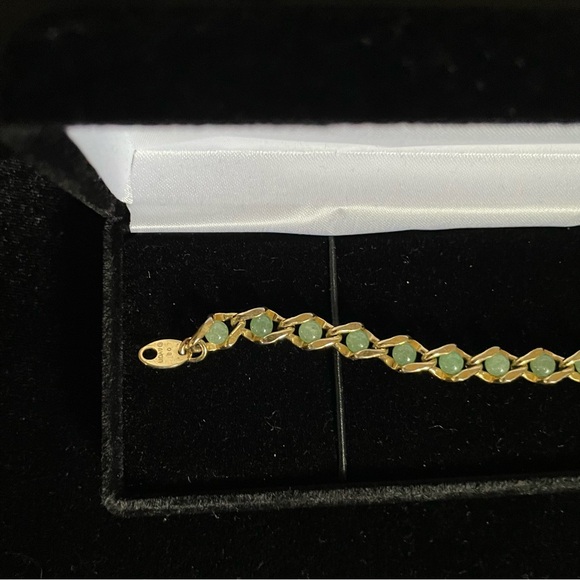 Women’s Avon Vintage Tennis Bracelet With Faux Jade Stones - Picture 3 of 3